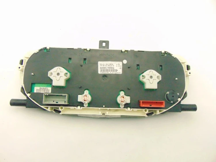 LICZNIK RENAULT LAGUNA II (2001-2005) 2.0 IDE 8200170303