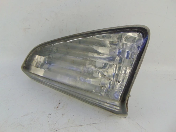LAMPA LEWY TYŁ W KLAPE NISSAN MURANO Z50 (2003-2008)