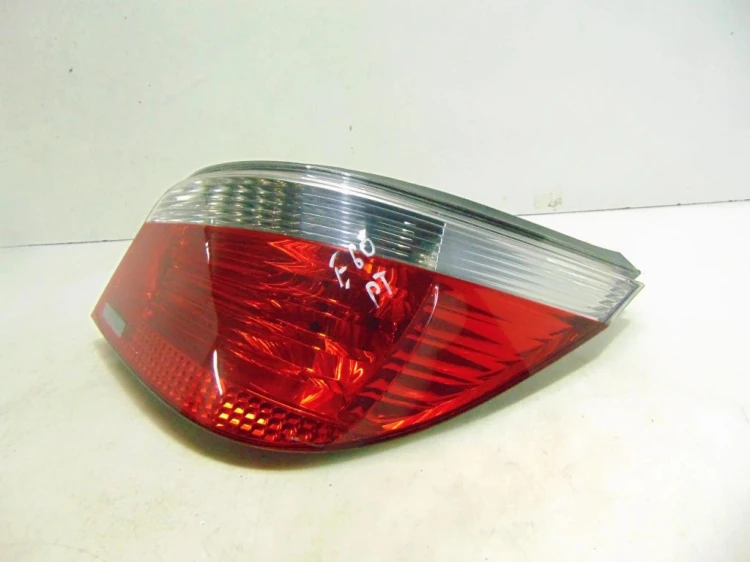 LAMPA PRAWY TYŁ BMW E60 2.5 D M57D25 177 KM
