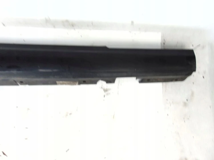 LISTWA PROGOWA PRAWA BMW E93 LIFT 2.0 BENZ
