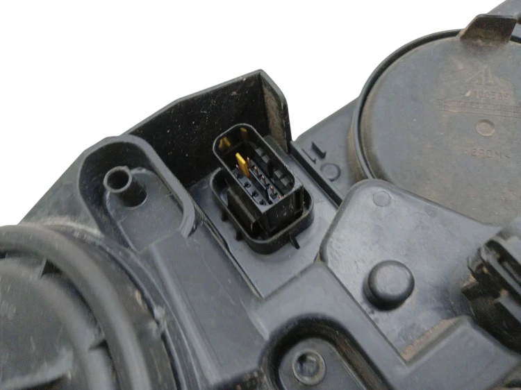 LAMPA LEWY PRZÓD CITROEN C4 PICASSO II (2013-2016) 1.6 THP 156KM 9677217380