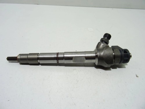 WTRYSKIWACZ VOLKSWAGEN PASSAT B8 0445110469