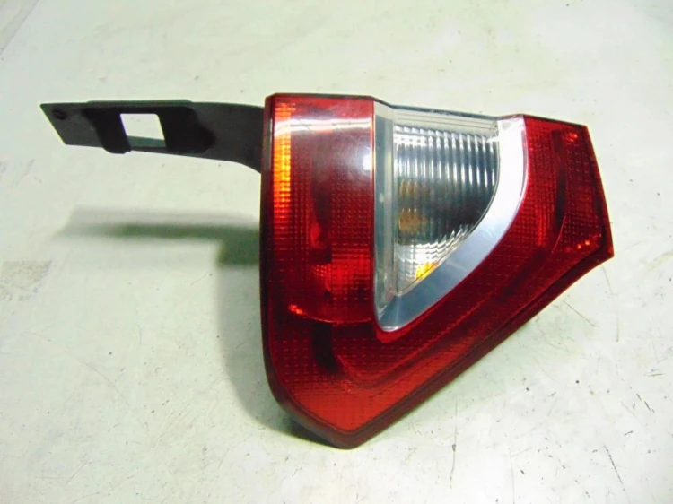 LAMPA PRAWY TYŁ FORD GALAXY II LIFT MK3 2.0 TDCI (140)