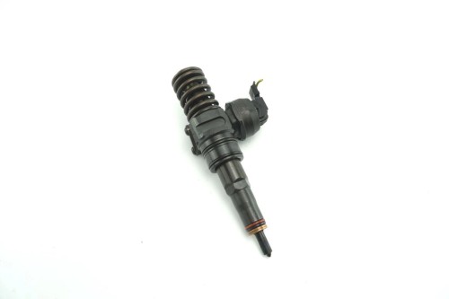 POMPOWTRYSKIWACZ VOLKSWAGEN GOLF V 1.9 TDI 038130073AG
