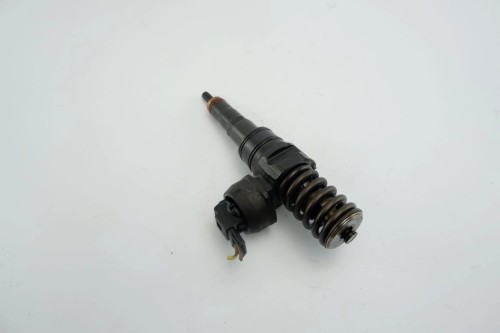 POMPOWTRYSKIWACZ VOLKSWAGEN GOLF V 1.9 TDI 038130073AG