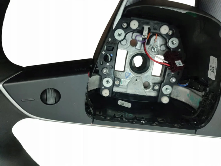 KIEROWNICA TESLA MODEL 3 LIFT (2023-) 60kWh 283KM 1735339-CN-E
