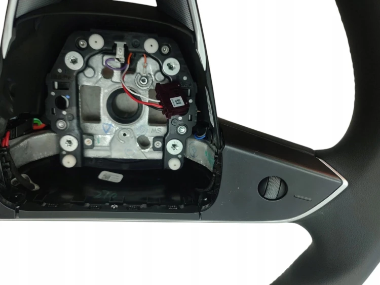 KIEROWNICA TESLA MODEL 3 LIFT (2023-) 60kWh 283KM 1735339-CN-E