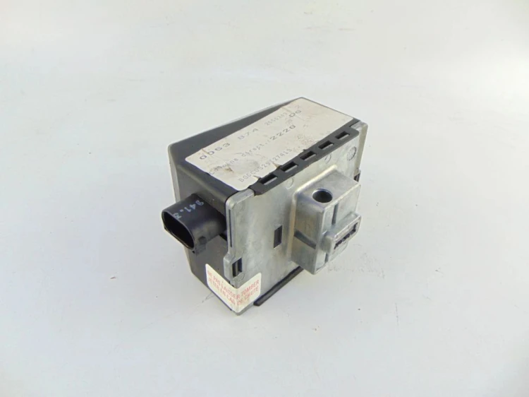 RYGIEL BLOKADA KOLUMNY RENAULT LAGUNA II (2001-2005) 1.8 16V 8200020613B