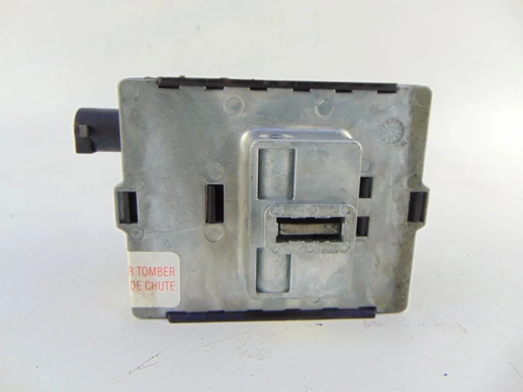 RYGIEL BLOKADA KOLUMNY RENAULT LAGUNA II (2001-2005) 1.8 16V 8200020613B