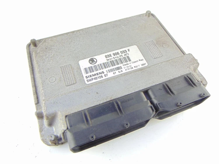 KOMPUTER STEROWNIK SILNIKA SKODA FABIA I 6Y 1.2 03E906033F