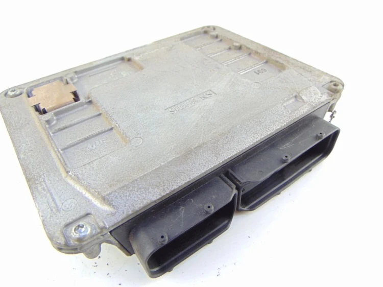 KOMPUTER STEROWNIK SILNIKA SKODA FABIA I 6Y 1.2 03E906033F