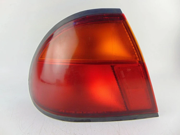 LAMPA LEWY TYŁ MAZDA 323F (1994-1998) 1.5 16V