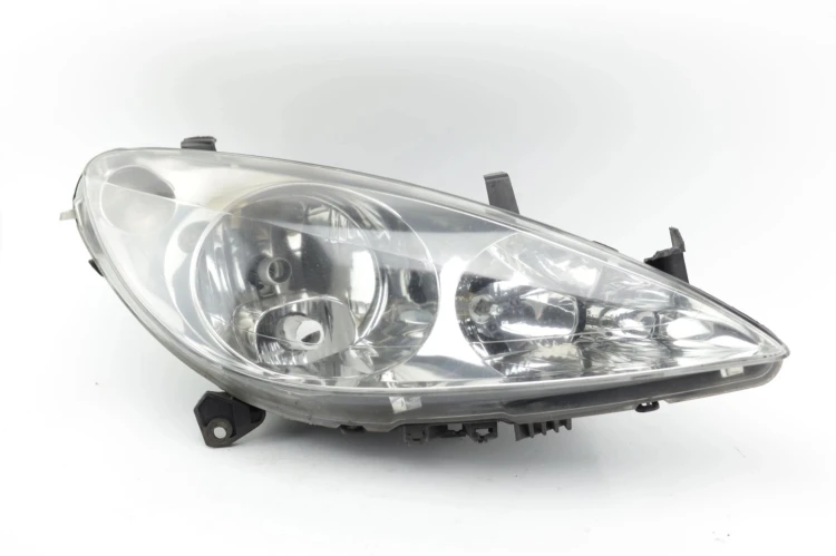 LAMPA PRAWY PRZÓD PEUGEOT 307 (2001-2005) 1.6 16V 9641615680