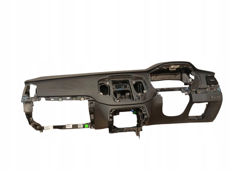 DESKA ROZDZIELCZA VOLVO XC90 II LIFT (2019-2024) 2.0 T8 390KM