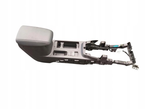 PODŁOKIETNIK FORD FOCUS MK4 LIFT (2021-2025) 1.0 EcoBoost 155KM