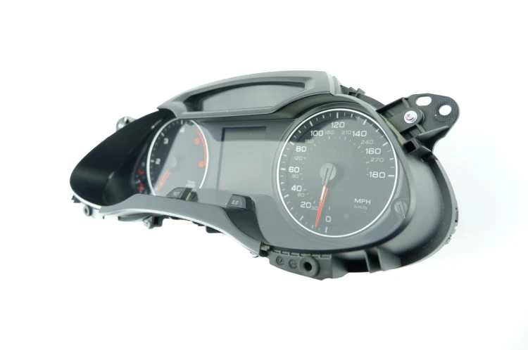 LICZNIK AUDI A4 B8(2007-2015) 2.0 TDI 8K0920980N