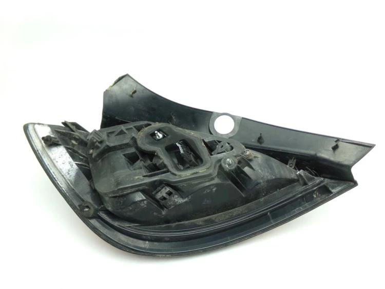 LAMPA PRAWY TYŁ OPEL ASTRA H (2006-2014) 1.9 CDTI