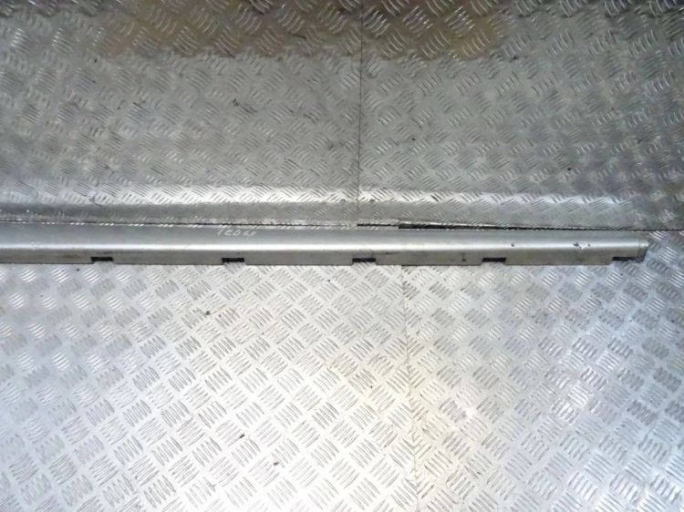 LISTWA PROGOWA PRAWA RENAULT MEGANE II LIFT GT