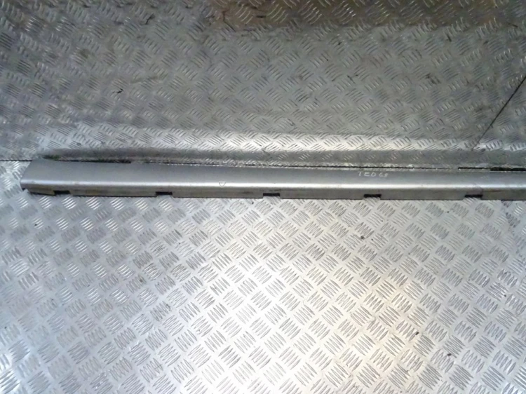 LISTWA PROGOWA PRAWA RENAULT MEGANE II LIFT GT