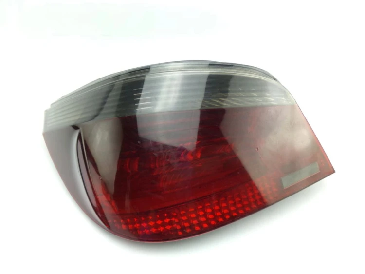 LAMPA LEWY TYŁ BMW E60