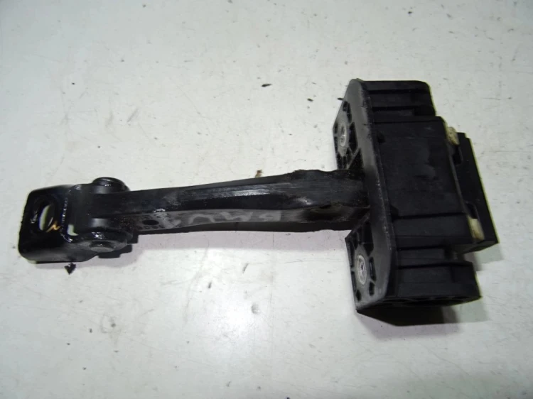 OGRANICZNIK DRZWI LEWY PRZÓD BMW E87 LIFT