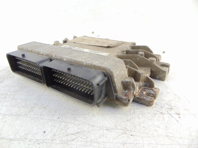KOMPUTER STEROWNIK SILNIKA RENAULT SCENIC I LIFT (1999-2003) 1.6 16V 820029