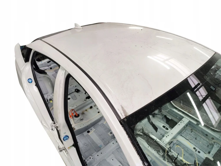 DACH TOYOTA PRIUS IV (2016-2019) 1.8 HYBRID 122KM