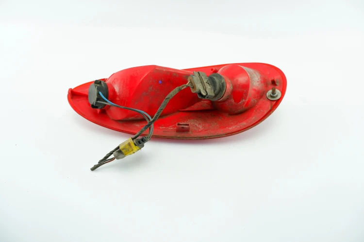 LAMPA PRAWY TYŁ CHRYSLER PT CRUISER (2000-2007) 2.0 16V 141KM