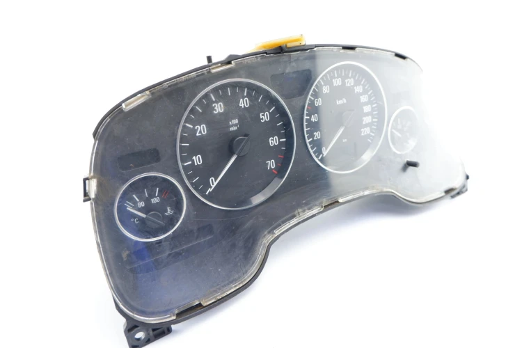LICZNIK OPEL ASTRA II 1.6 16V 24451495