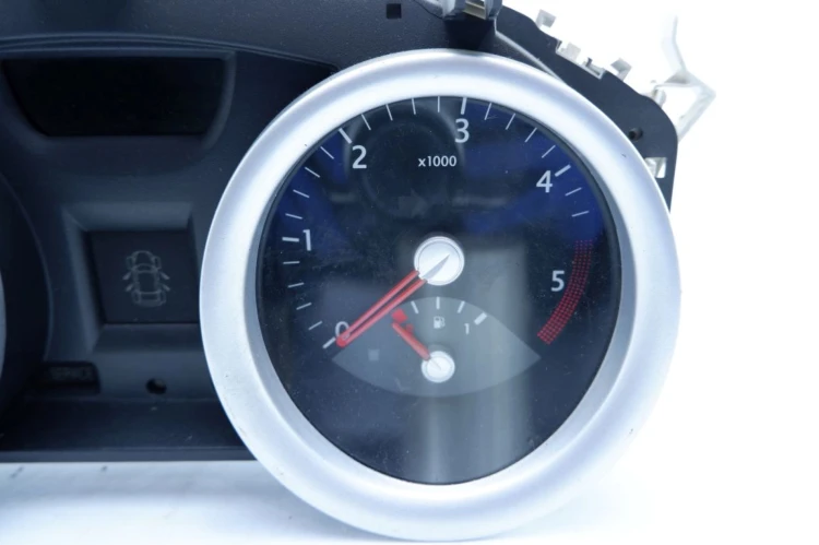 LICZNIK RENAULT MEGANE II LIFT (2005-2008) 1.9 DCI 8200462283 B