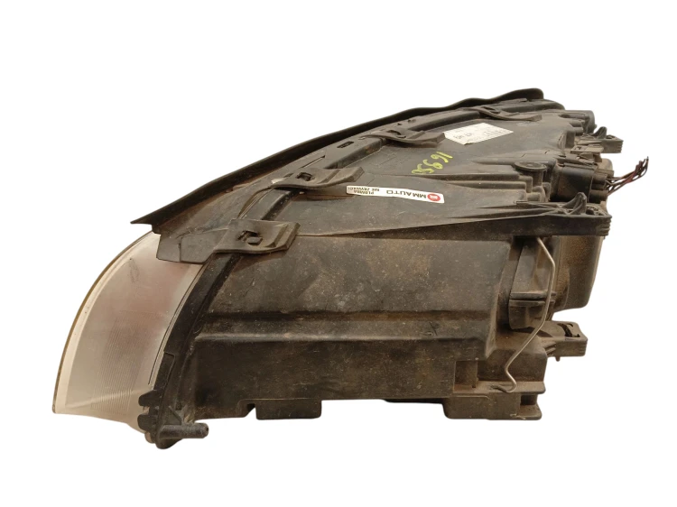 LAMPA PRAWY PRZÓD MITSUBISHI CARISMA LIFT (1999-2004) 1.9 DI-D 102KM