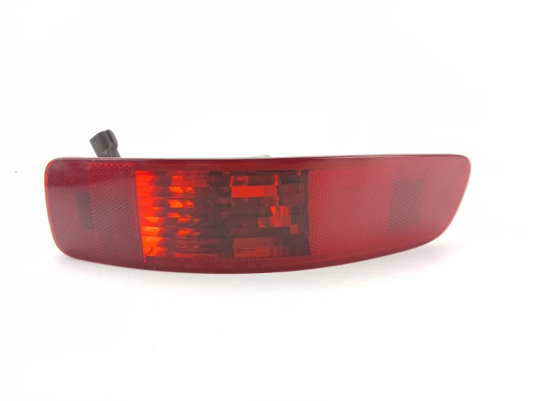 LAMPA PRAWY TYŁ ZDERZAKA PEUGEOT 4007 (2007-2012) 2.2 HDI 156KM