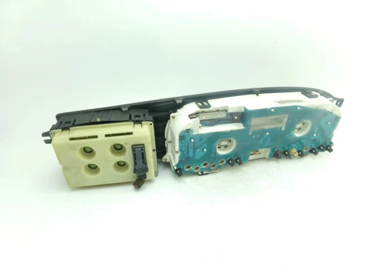 LICZNIK OPEL VECTRA B 1.6 16V 09138159QP