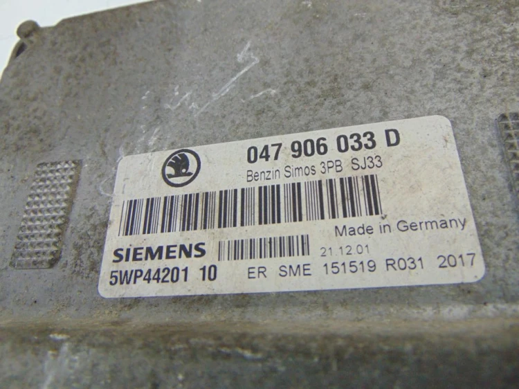 KOMPUTER STEROWNIK SILNIKA SKODA FABIA I 6Y 1.4 mpi 047906033D