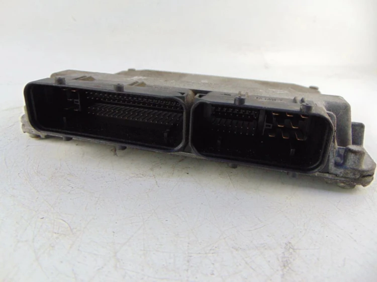 KOMPUTER STEROWNIK SILNIKA SKODA FABIA I 6Y 1.4 mpi 047906033D
