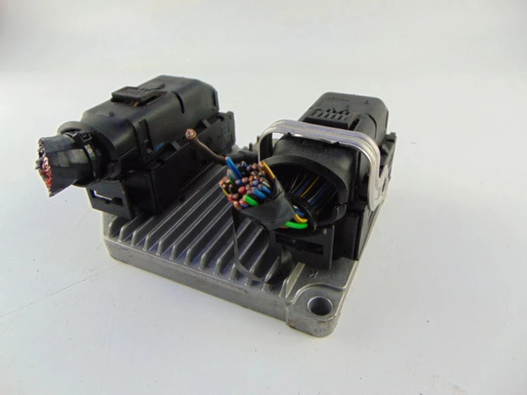 KOMPUTER STEROWNIK SILNIKA OPEL OMEGA B (1994-1999) 2.2 DTI 09146052