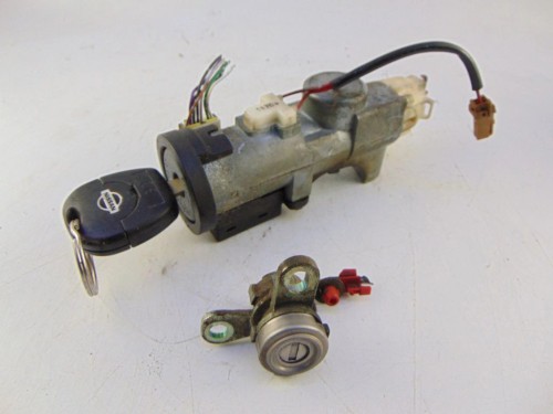 ZESTAW STARTOWY NISSAN ALMERA N16(2000-2006) 1.5 16V MEC21-010