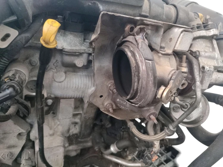 SILNIK KOMPLETNY CITROEN C4 II B7 LIFT (2015-2018) 1.2 THP 130KM HNY