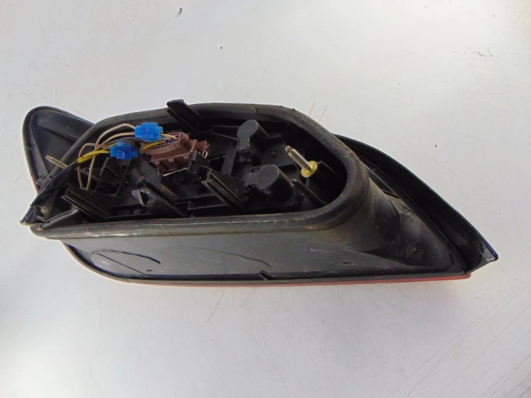 LAMPA PRAWY TYŁ PEUGEOT 406 (1995-1999) 1.8