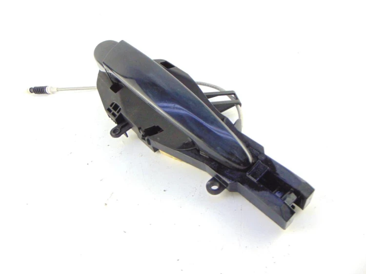 KLAMKA ZEWNĘTRZNA PRAWY PRZÓD BMW X1 E84 (2009-2015) S-DRIVE 18d 2.0 D N47D