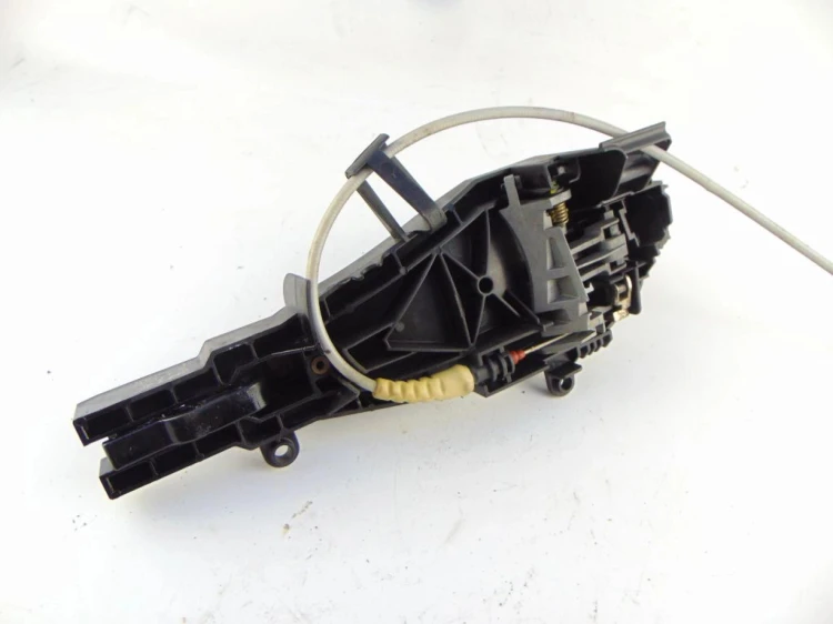 KLAMKA ZEWNĘTRZNA PRAWY PRZÓD BMW X1 E84 (2009-2015) S-DRIVE 18d 2.0 D N47D