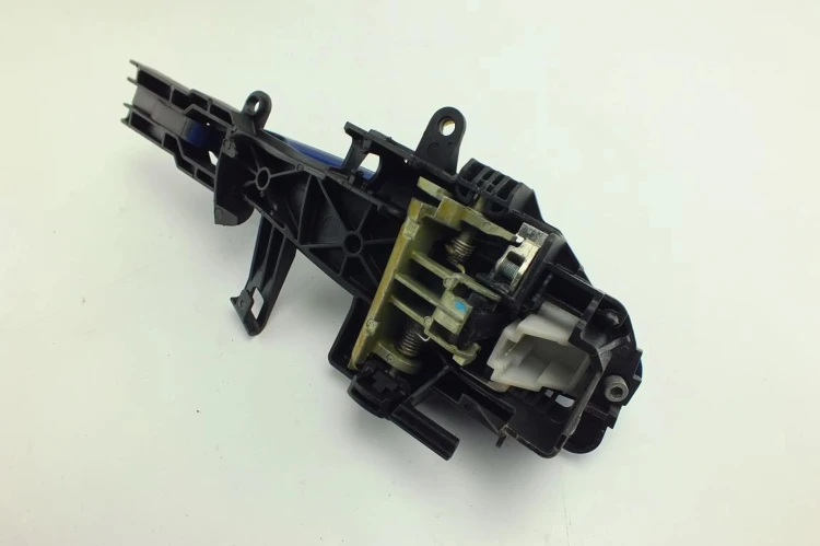 KLAMKA ZEWNĘTRZNA LEWY TYŁ BMW E87 LIFT 2.0D N47