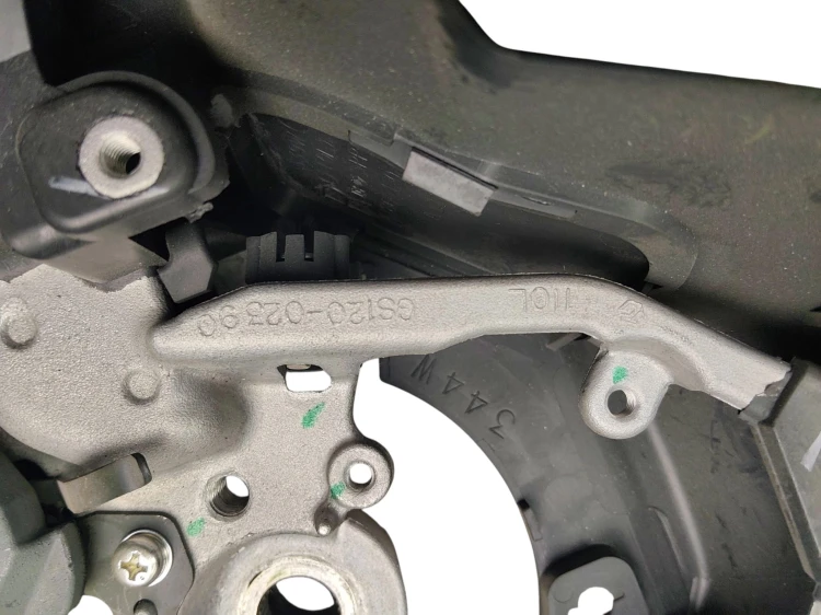 KIEROWNICA TOYOTA AURIS I E15 (2006-2009) 1.4 D4D 90KM GS120-02390