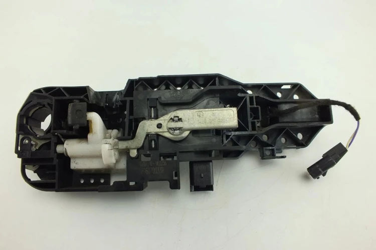 KLAMKA ZEWNĘTRZNA LEWY PRZÓD RENAULT SCENIC III (2009-2013) 2.0 16V