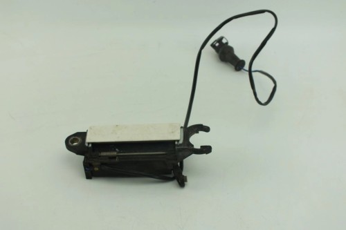 KLAMKA ZEWNĘTRZNA PRAWY PRZÓD AUDI A6 C4 4A0837206