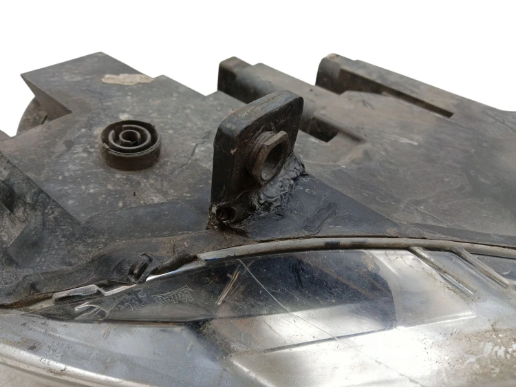 LAMPA LEWY PRZÓD VOLKSWAGEN PASSAT B6 (2005-2010) 2.0 TDI 140KM