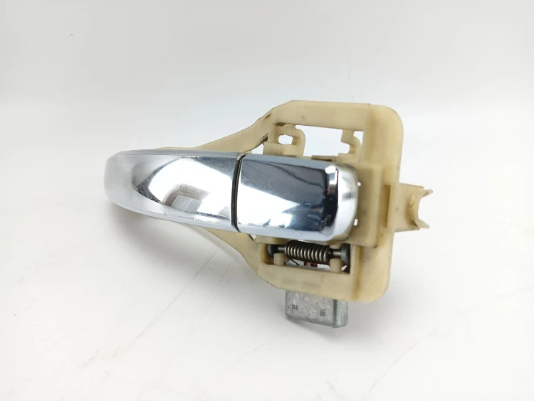 KLAMKA ZEWNĘTRZNA PRAWY PRZÓD OPEL VECTRA C LIFT (2005-2008) 1.9 CDTI 150KM