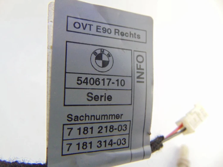 KLAMKA ZEWNĘTRZNA PRAWY TYŁ BMW E90 (2004-2008) 3.0D
