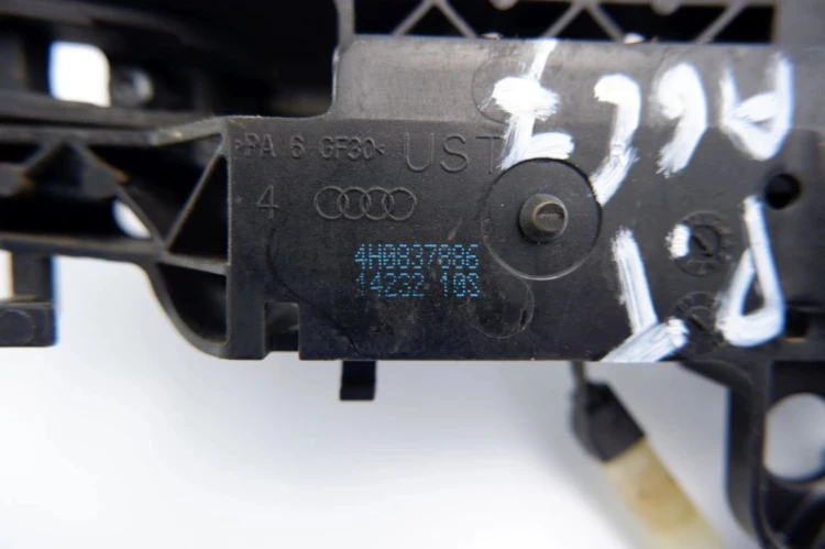 KLAMKA ZEWNĘTRZNA PRAWY TYŁ AUDI A6 C7(2011-2018) 3.0 TDI 4H0837886