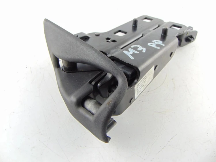 ZAMEK DACHU PRAWY RENAULT MEGANE III (2008-2013) 1.9 DCI 970820001R
